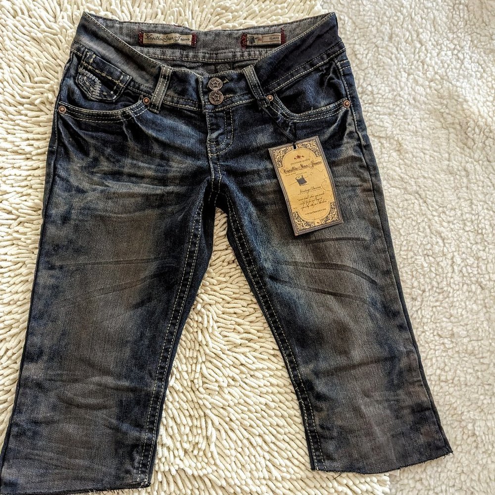 NWT  Vanilla Star whitewashed jeans capris   Sz 7